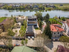 Mogosoaia, o proprietate aparte pe malul lacului, piscina, deschidere la lac